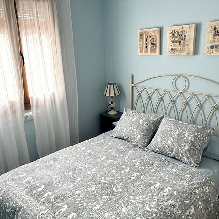 Suite El Alcazar การ์โมนา ภายนอก รูปภาพ