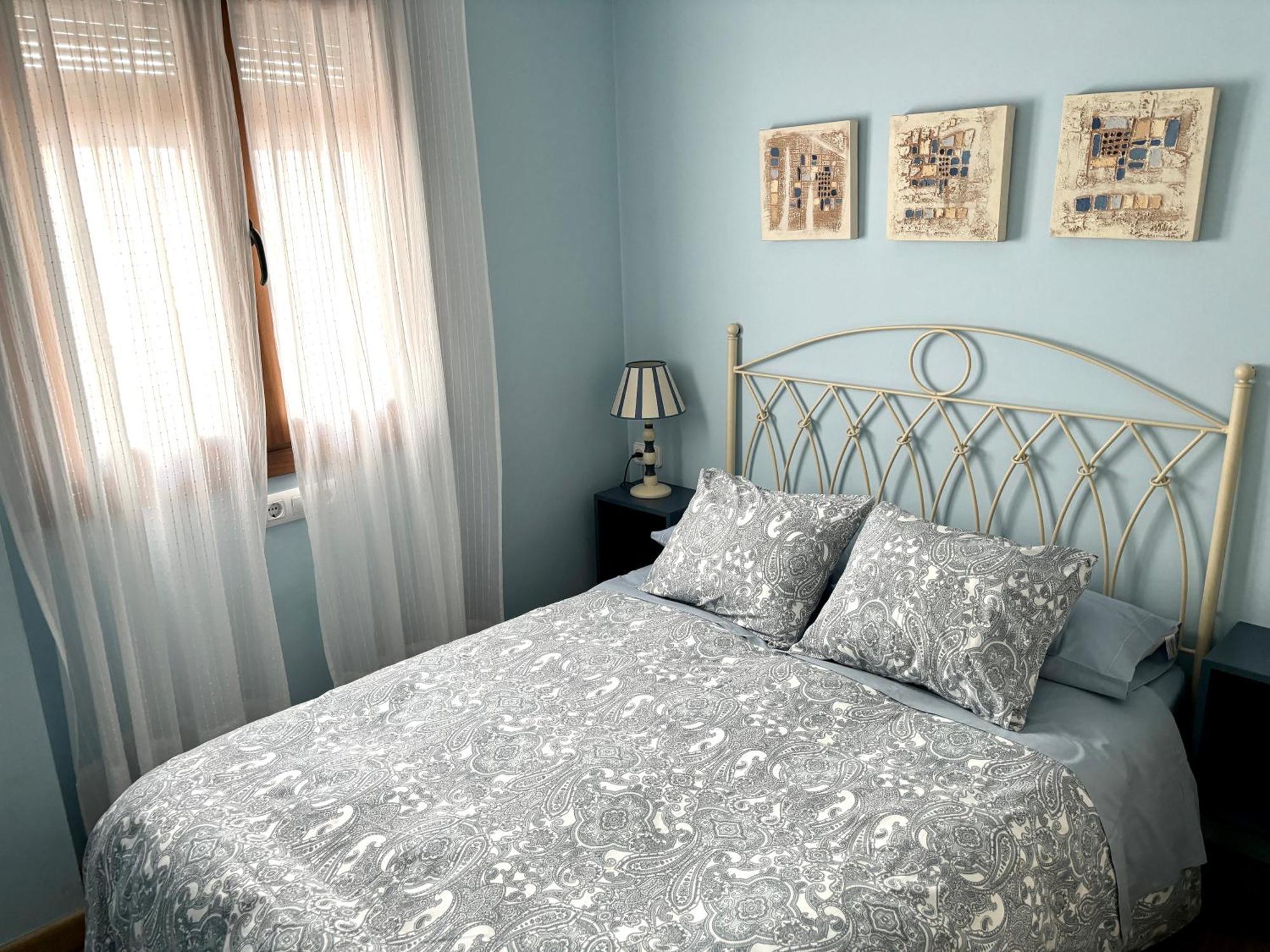 Suite El Alcazar การ์โมนา ภายนอก รูปภาพ