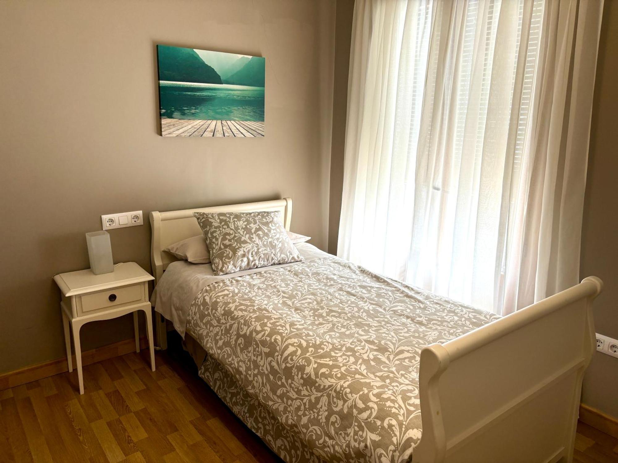 Suite El Alcazar การ์โมนา ภายนอก รูปภาพ