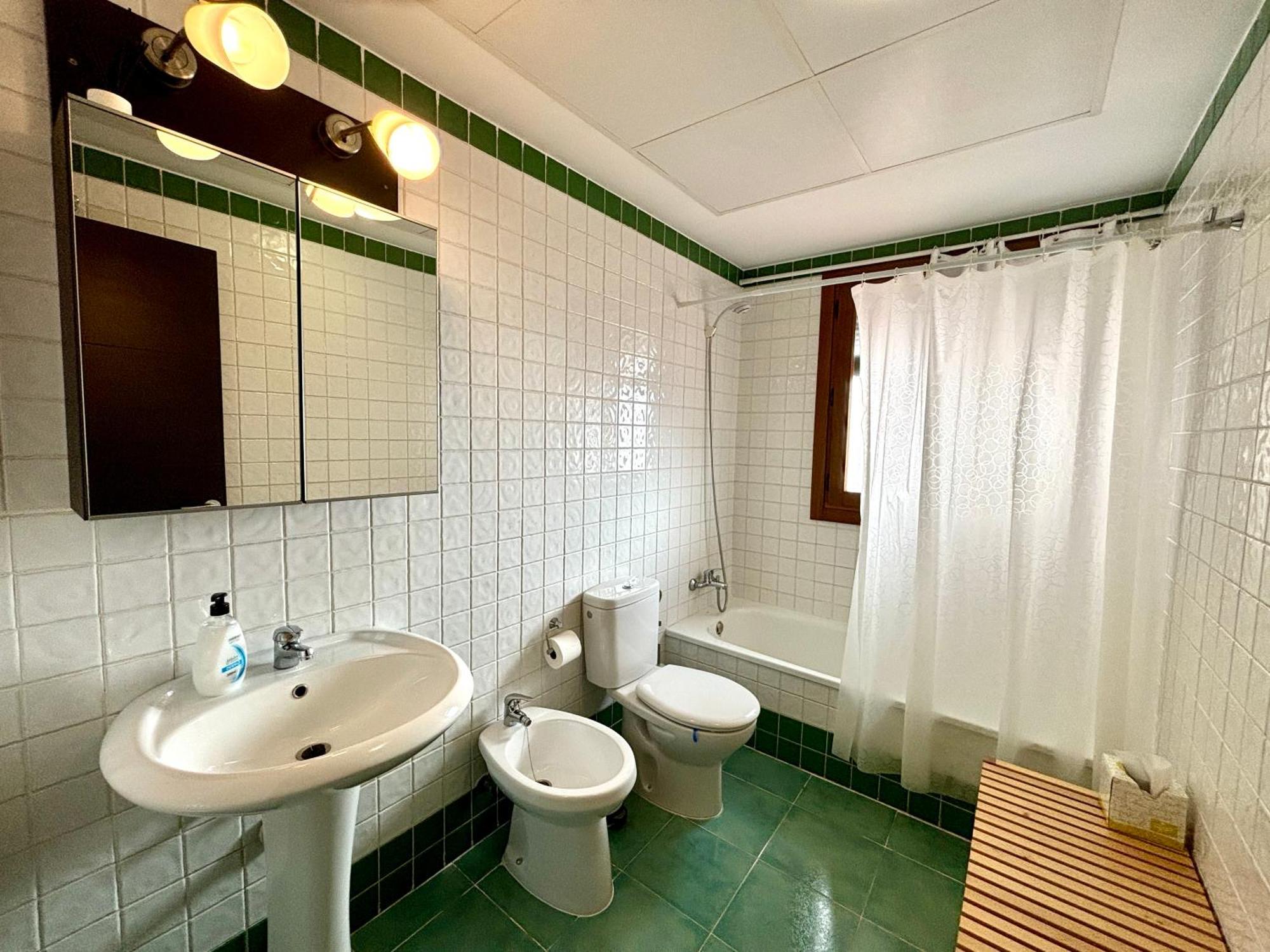 Suite El Alcazar การ์โมนา ภายนอก รูปภาพ